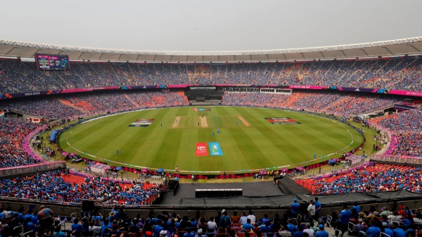 image 91 India vs Australia Weather Forecast: फाइनल के दौरान कैसा रहेगा अहमदाबाद का मौसम? देखे नरेंद्र मोदी स्टेडियम की पिच रिपोर्ट, मौसम फोरकास्ट और स्क्वाड्स